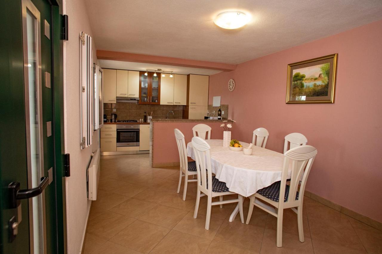 Opg Villa Meri Pucisca Zewnętrze zdjęcie